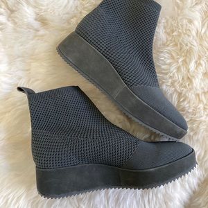 NWOB eileen fisher mars slip on boot in grey